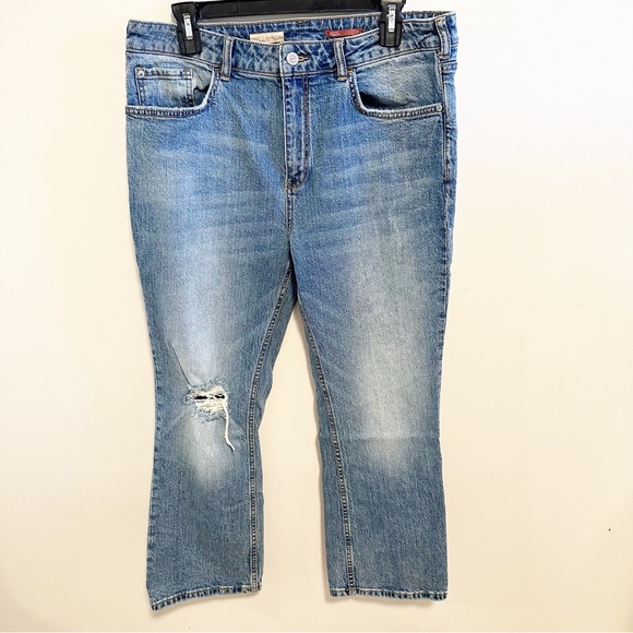 Anthropologie Pilcro Crop Medium Wash The Yaya Mid-Rise Crop Flare Denim Jeans - Picture 2 of 11